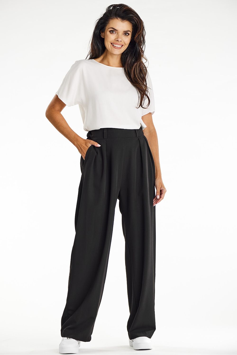Women trousers model 200573 awama