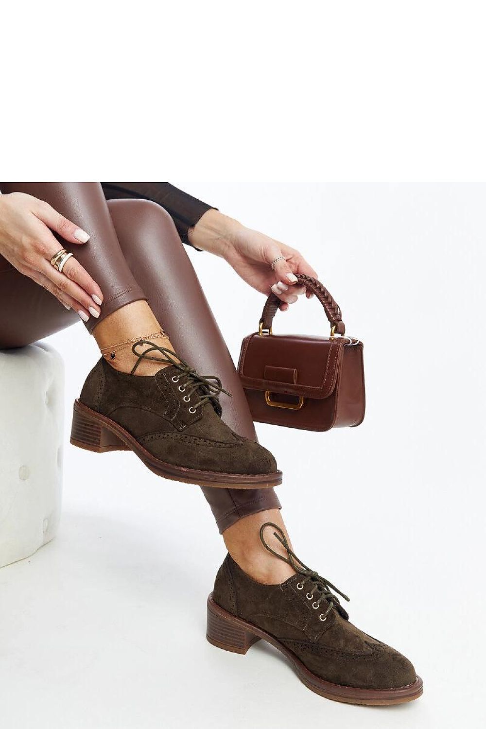 Half shoes model 206473 Solea