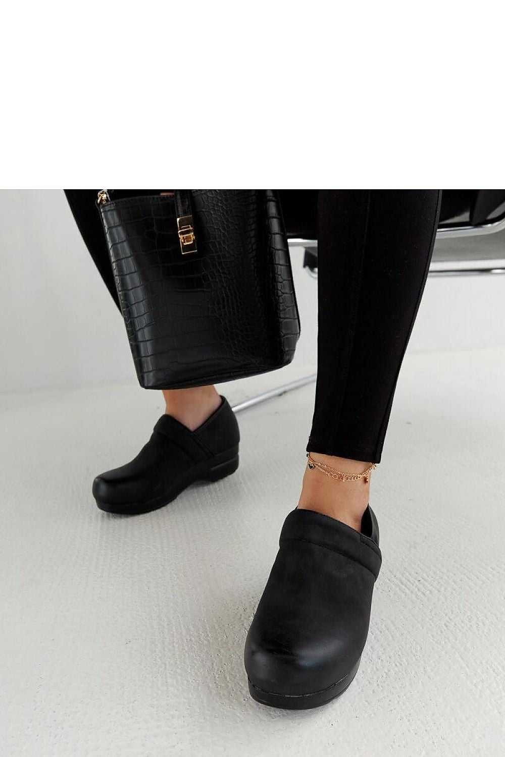 Half shoes model 206480 Solea