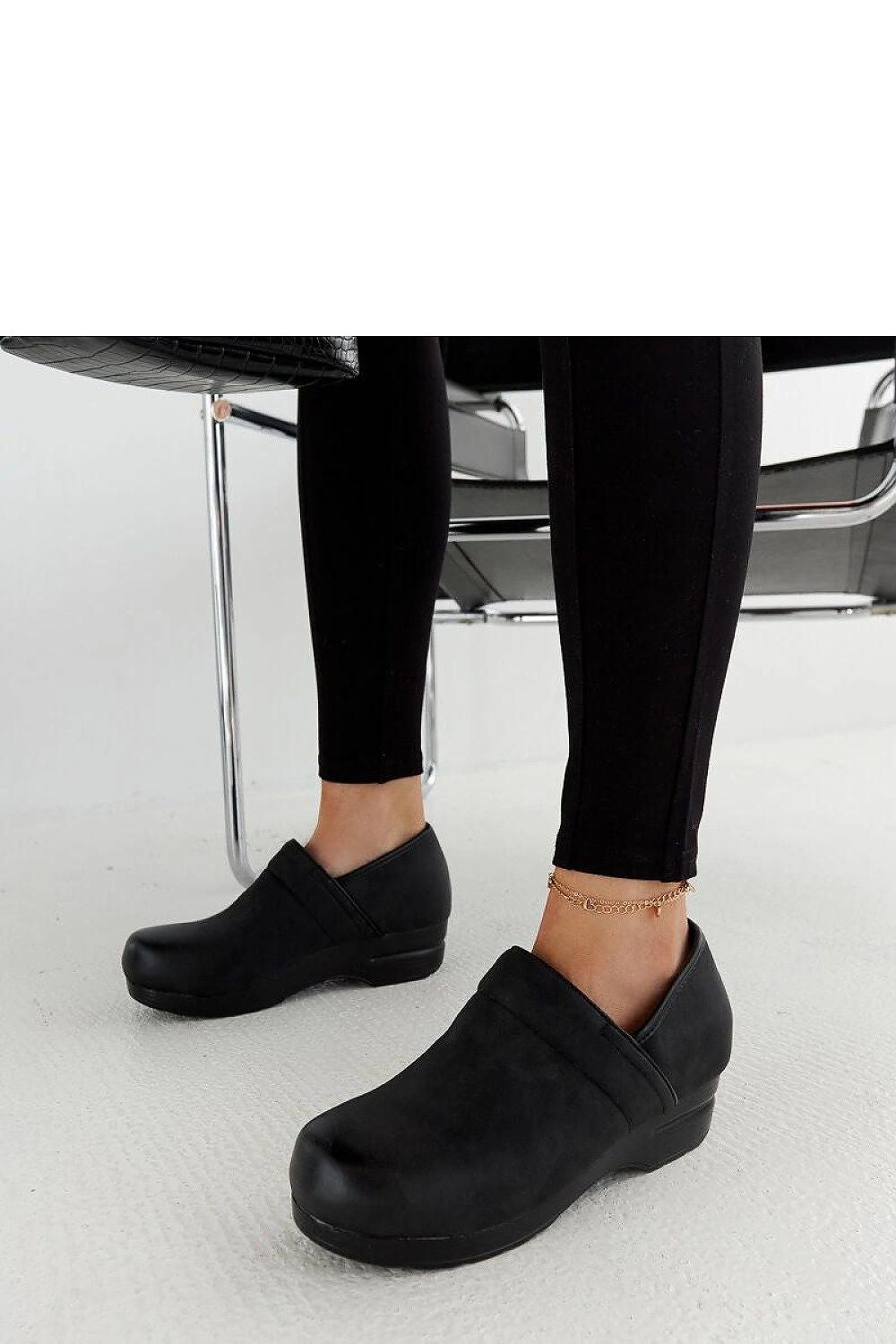 Half shoes model 206480 Solea