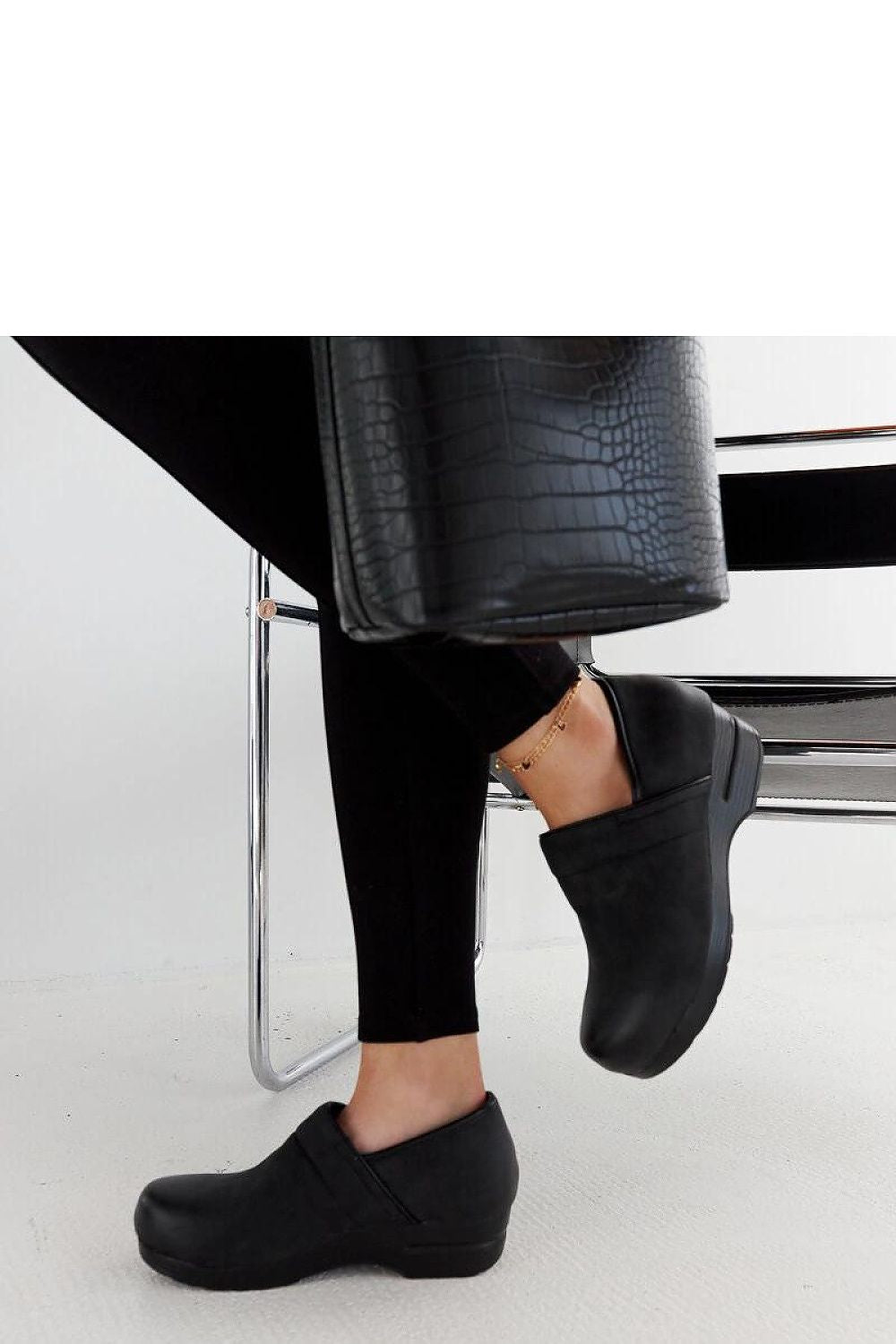 Half shoes model 206480 Solea