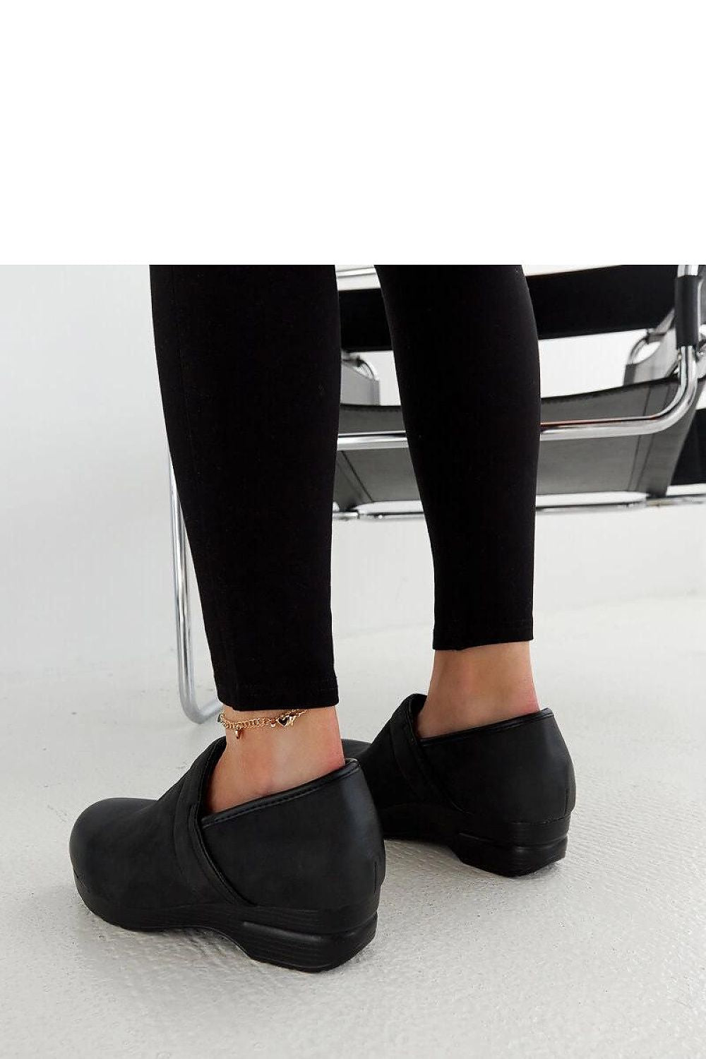 Half shoes model 206480 Solea