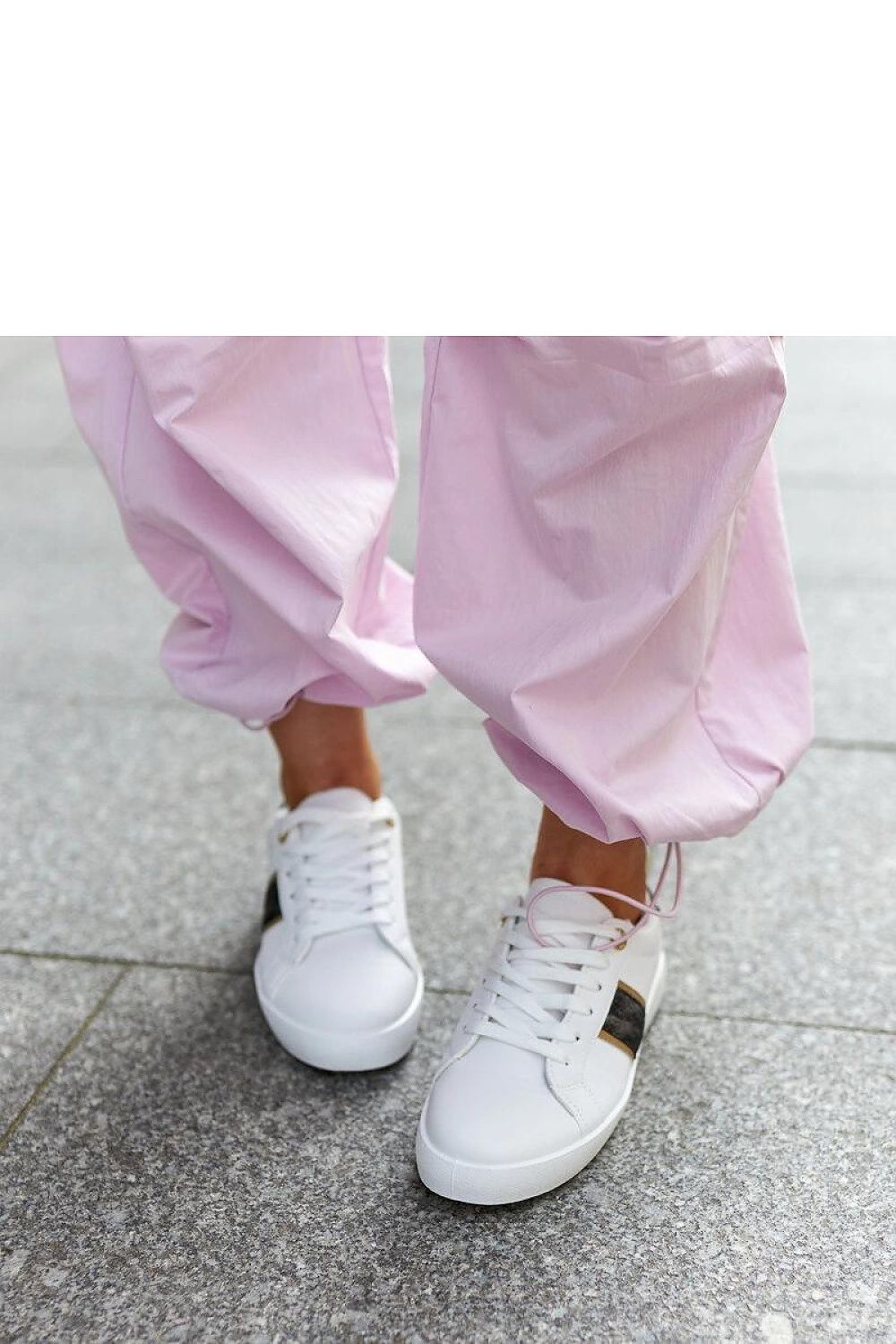 Sneakers model 207302 Solea