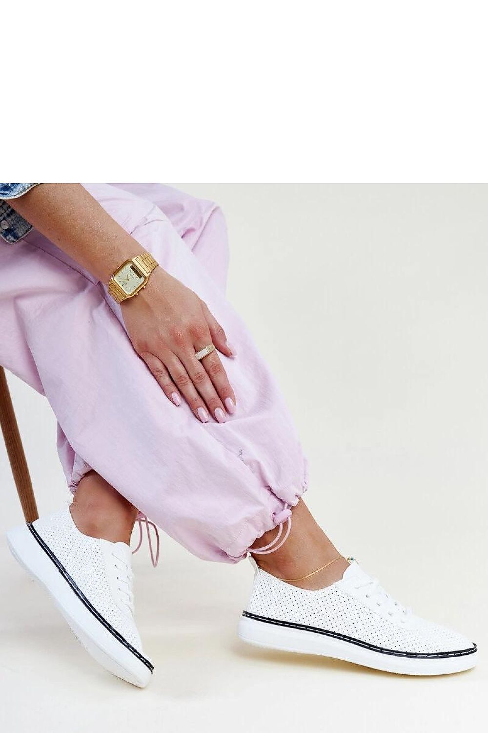 Sneakers model 207328 Solea