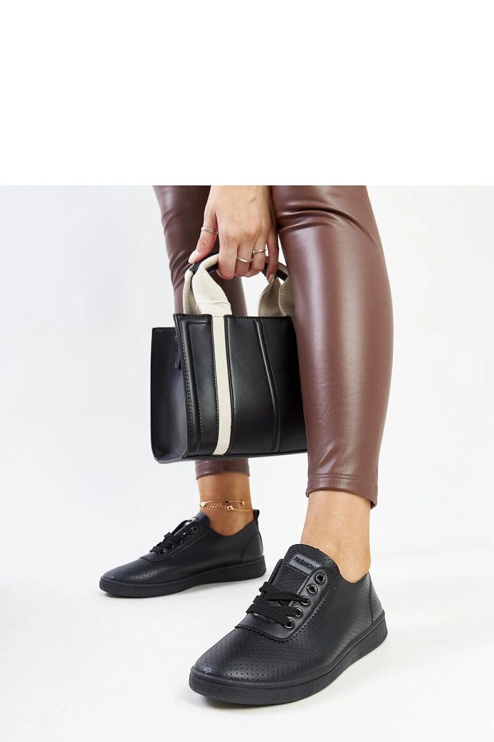 Sneakers model 207448 Solea