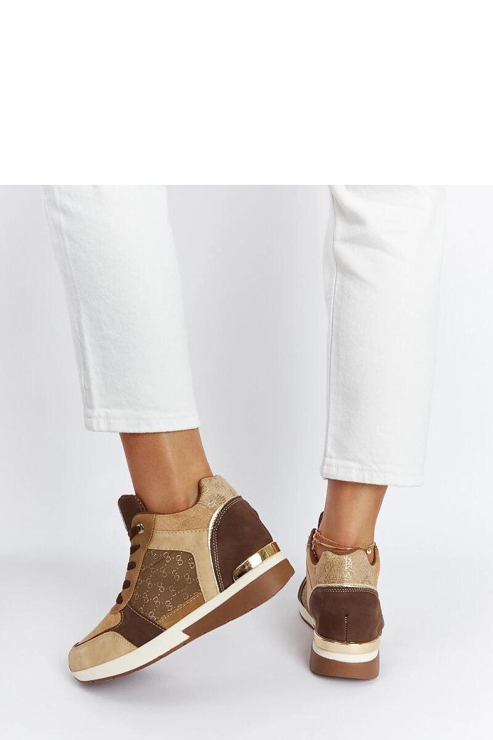 Sneakers model 207554 Solea