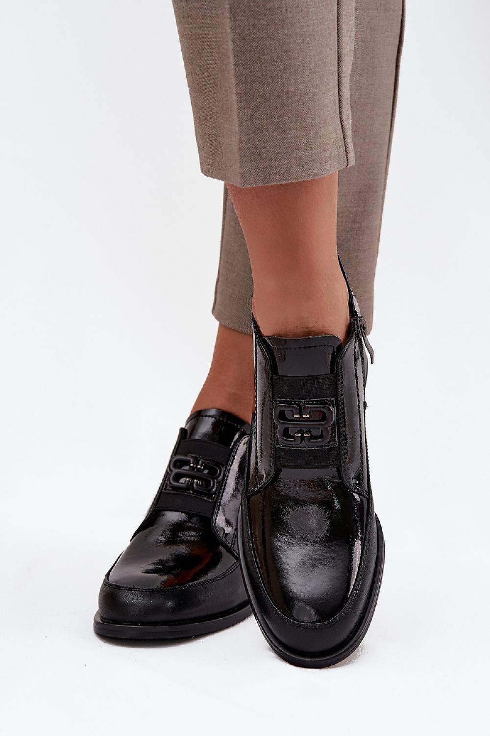 Heeled low shoes model 217478 Step in style
