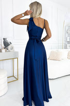  Long dress model 192137 Numoco 
