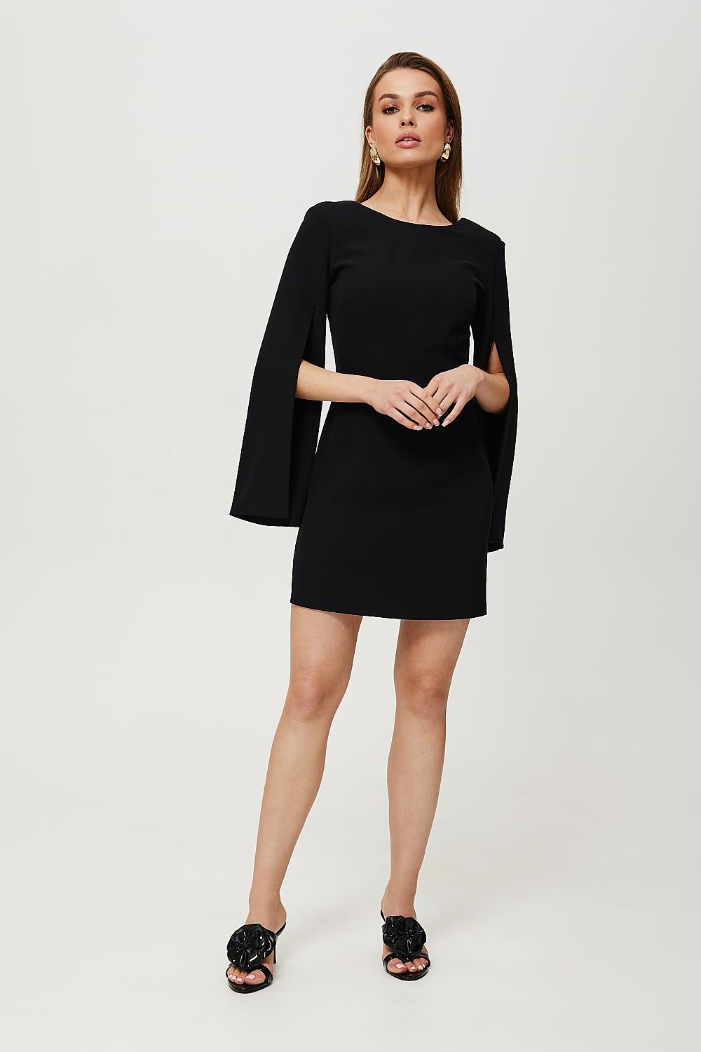  Cocktail dress model 193976 Makover 