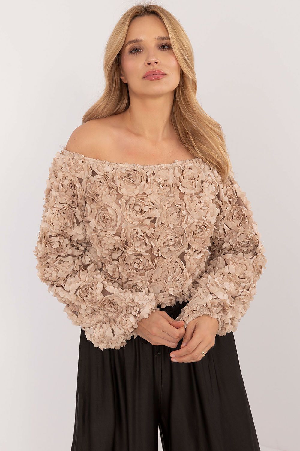  Blouse model 203116 Italy Moda 