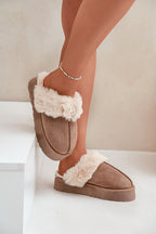  Slippers model 203583 Step in style 