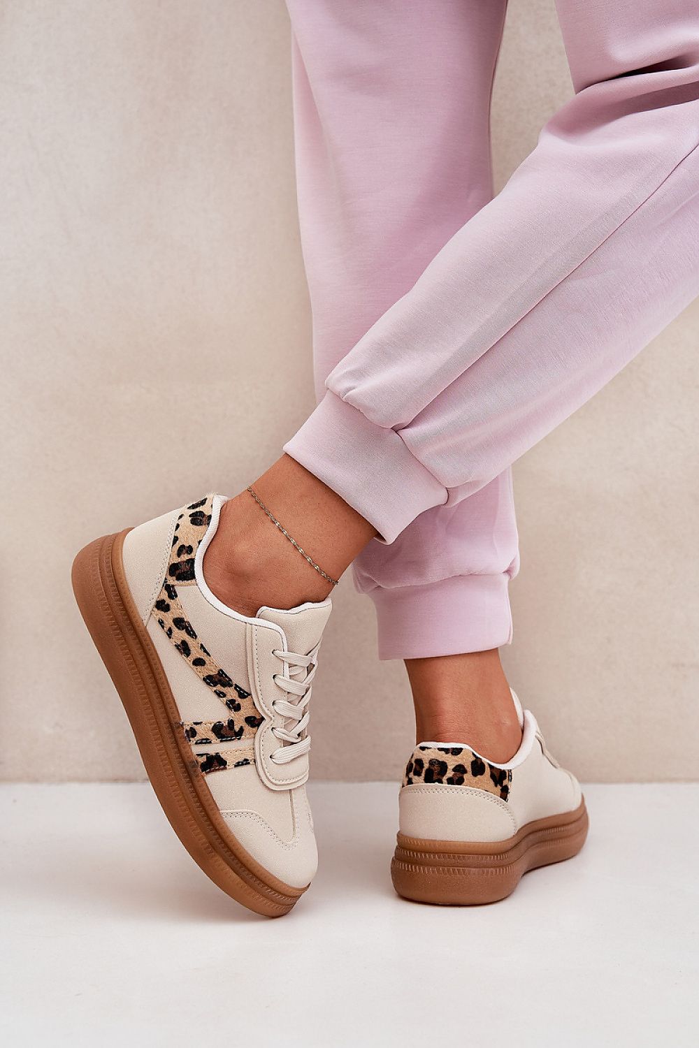  Sport Shoes model 211005 Step in style 