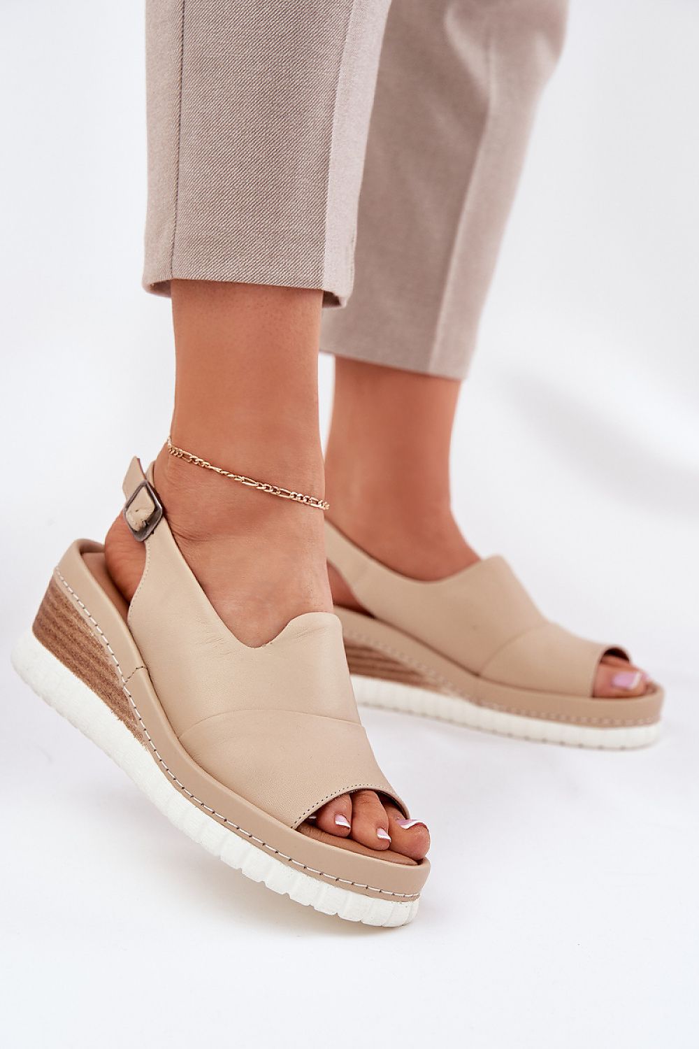  Buskin model 212900 Step in style 