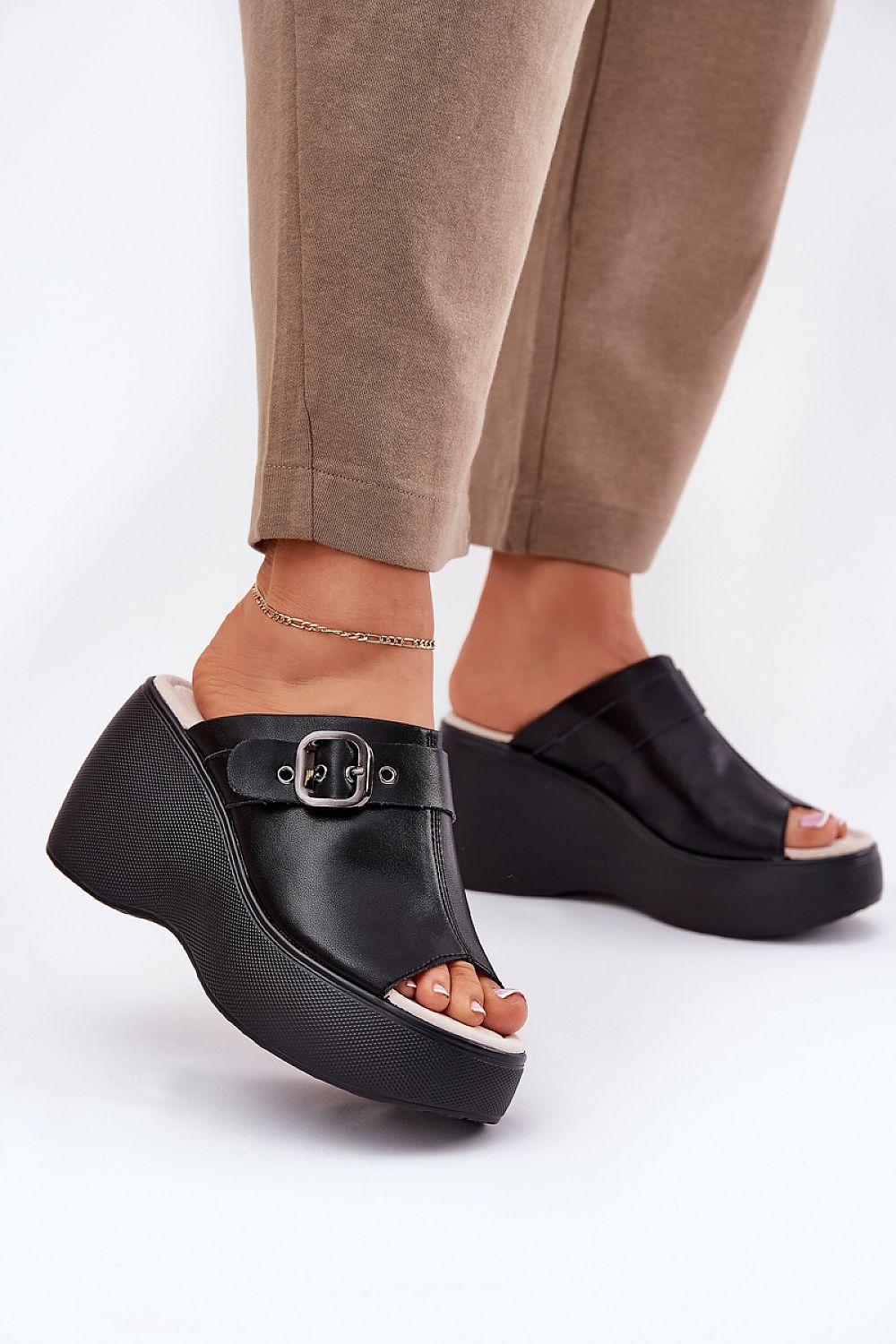  Flip-flops model 213033 Step in style 