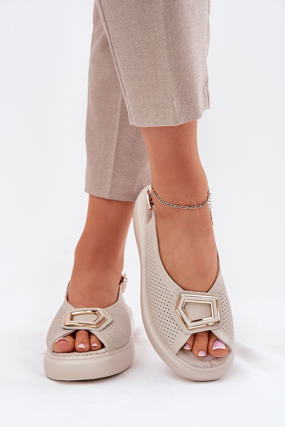  Sandals model 213458 Step in style 
