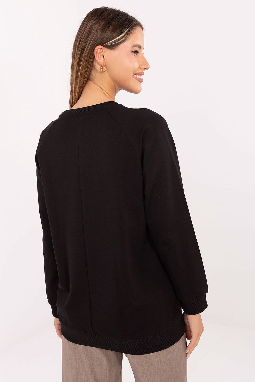  Sweatshirt model 219435 Relevance 