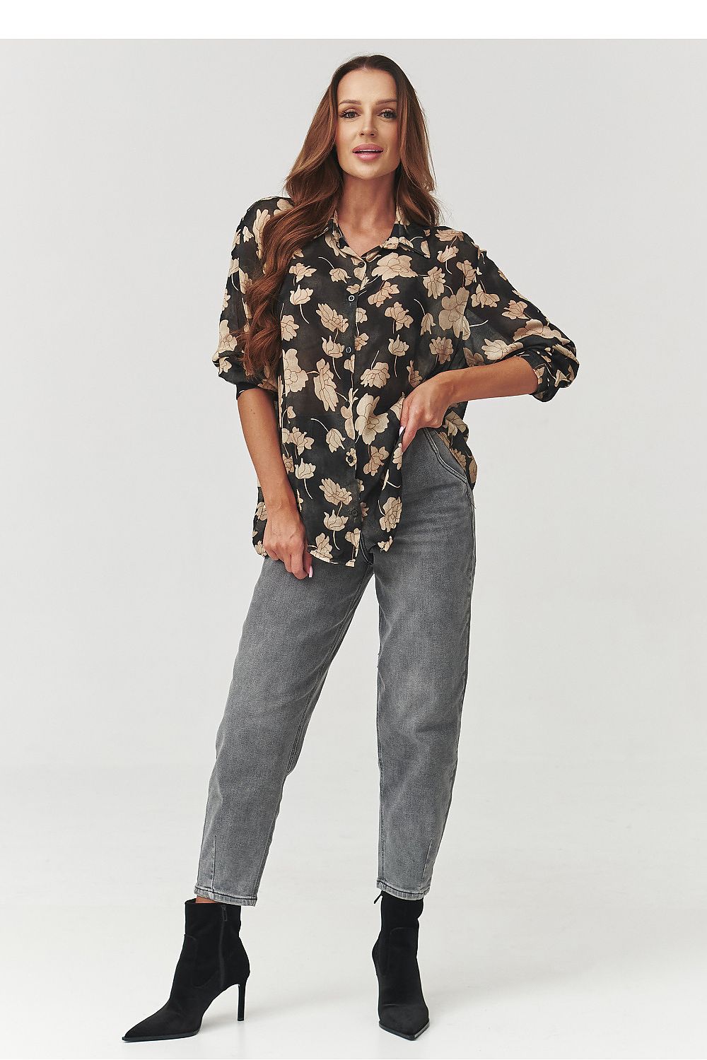  Long sleeve shirt model 219729 Makadamia 