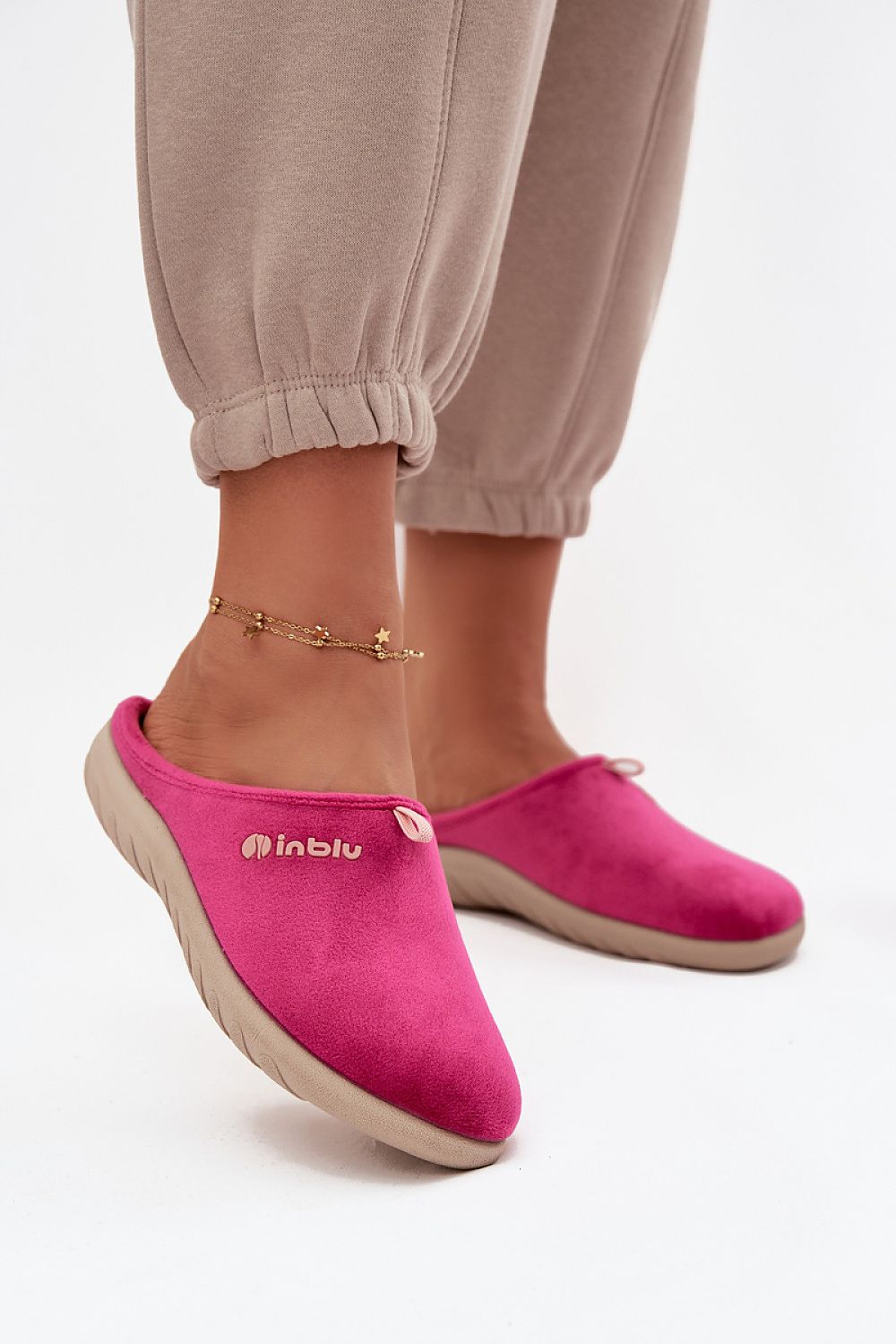  Slippers model 220067 Step in style 