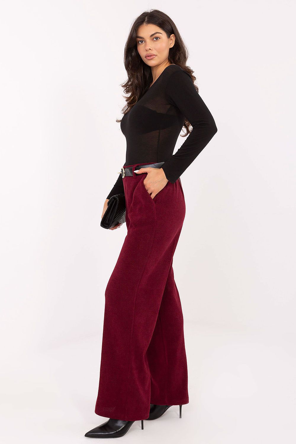  Women trousers model 220750 Italy Moda 