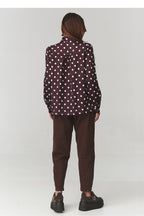  Long sleeve shirt model 220781 Makadamia 