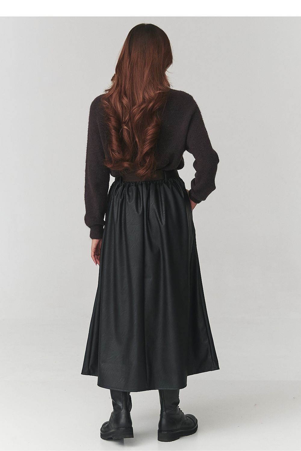  Skirt model 220783 Makadamia 