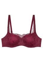  Braceless bra model 230001 Triumph 