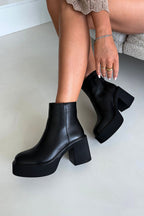  Platform boots model 230924 Step in style 