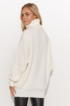  Turtleneck model 185212 Makadamia 